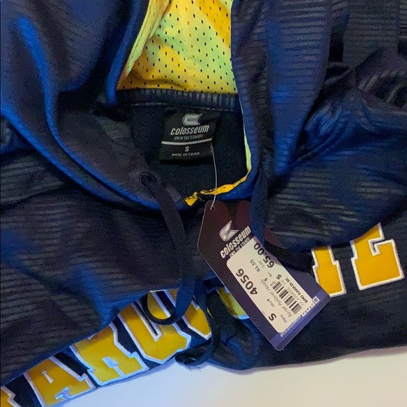 Marquette Men’s pullover hoody - Picture 3 of 3